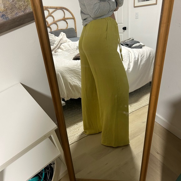 SOLAÍ lime green drawstring pants - Picture 3 of 4